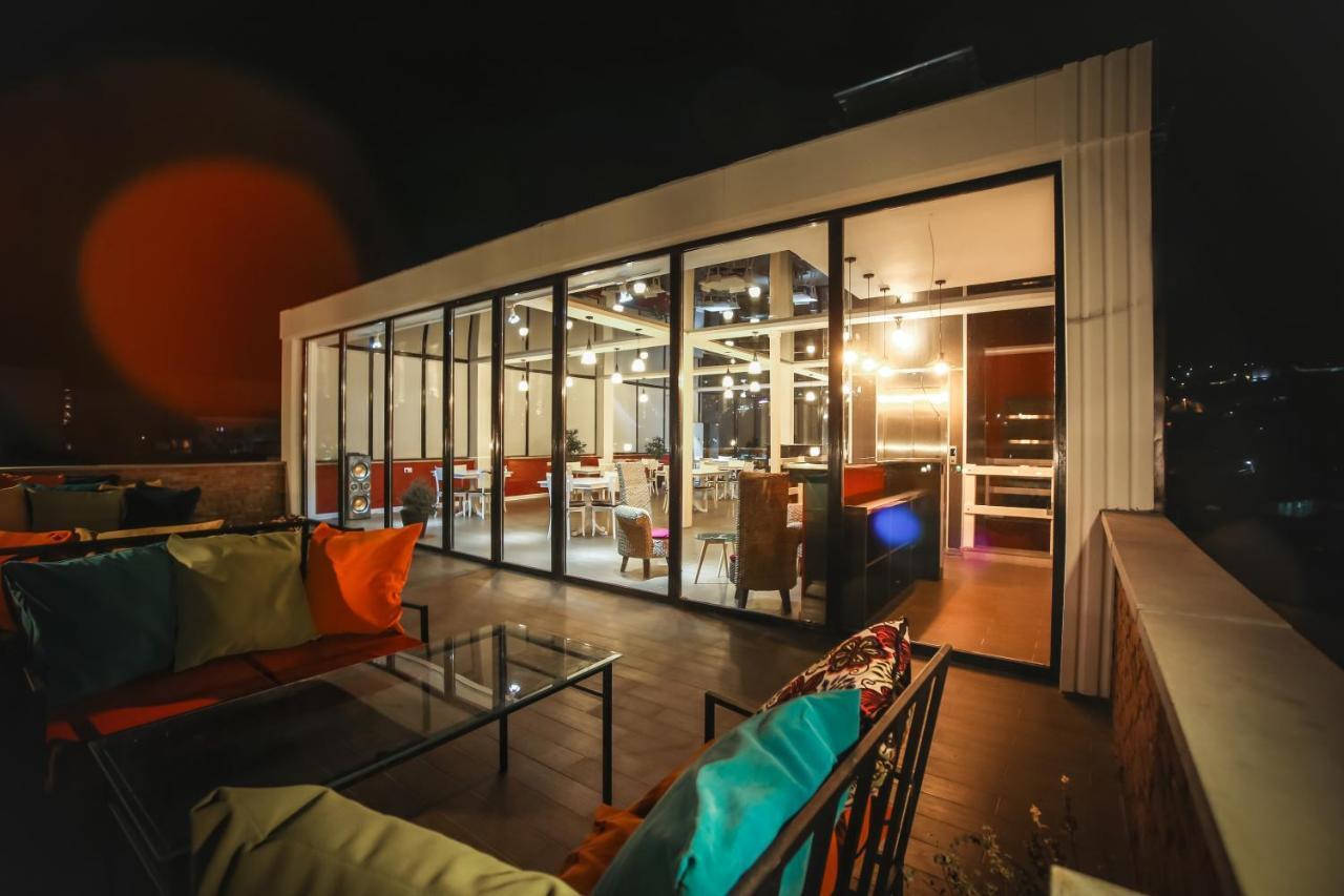 Hotel Rero Kʼutʼaisi Exterior foto